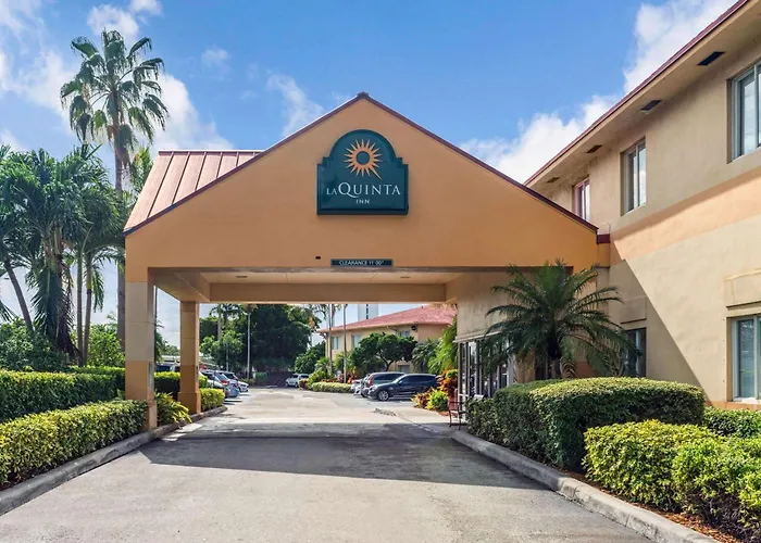 La Quinta By Wyndham Fort Lauderdale Pompano BeachAirport Hotel